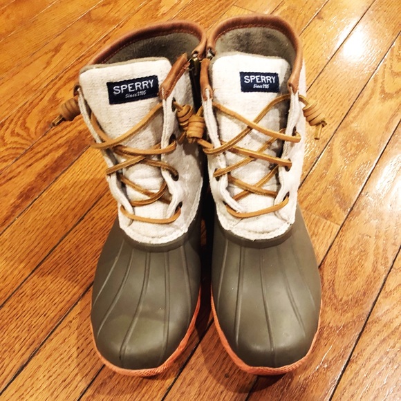 sperry saltwater duck boots taupe coral